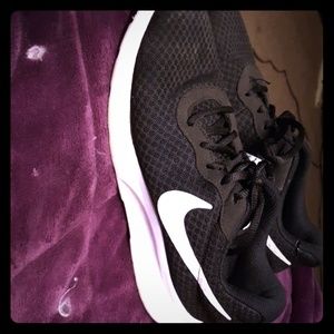 Womens Nike shoes